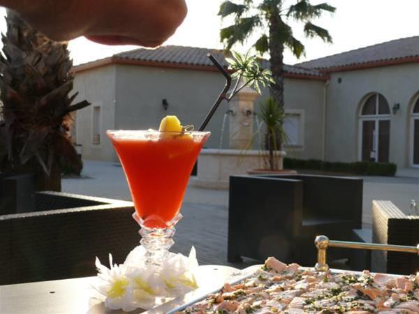 Hotel Restaurant Les Jasses De Camargue Gallargues-Le-Montueux Kültér fotó
